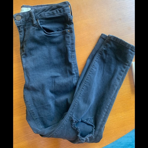 TOPSHOP Petite ripped Jamie Skinny Jeans in black - Picture 8 of 9